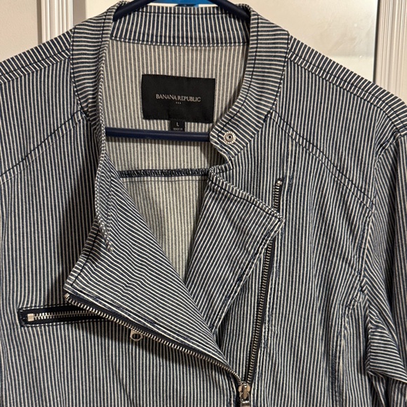 Banana Republic Navy and White Striped Jean Jacket - Picture 2 of 6